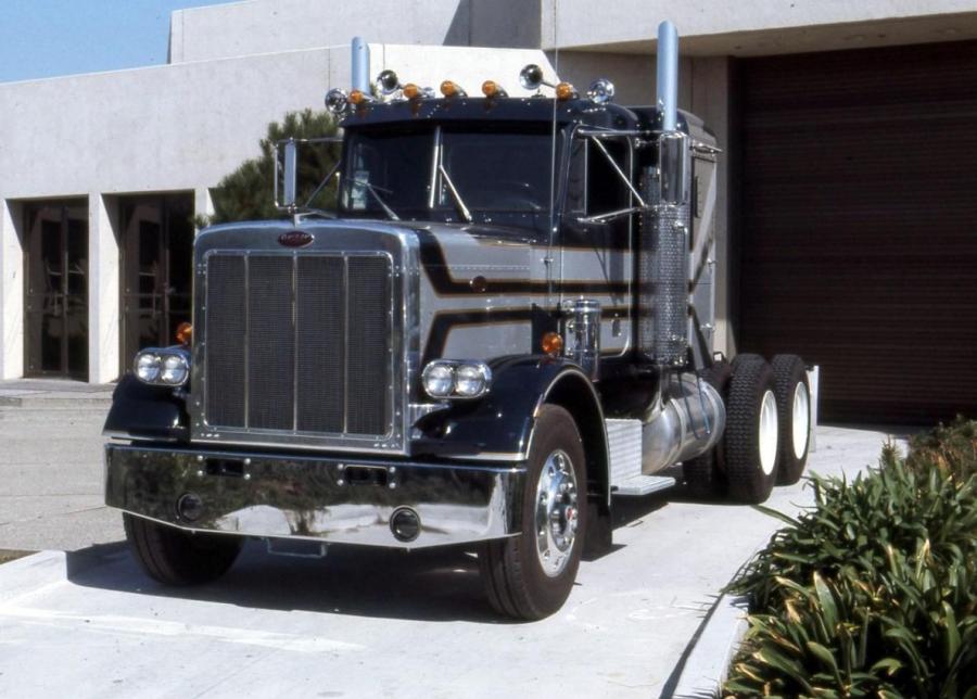  Peterbilt 359 1972 года  (фото 3 из 4)